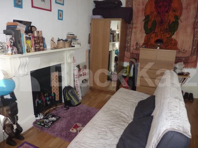 			NEW INSTRUCTION!, Studio Apartment, 1 bath, 1 reception Studio			 Carleton Road, TUFNELL PARK